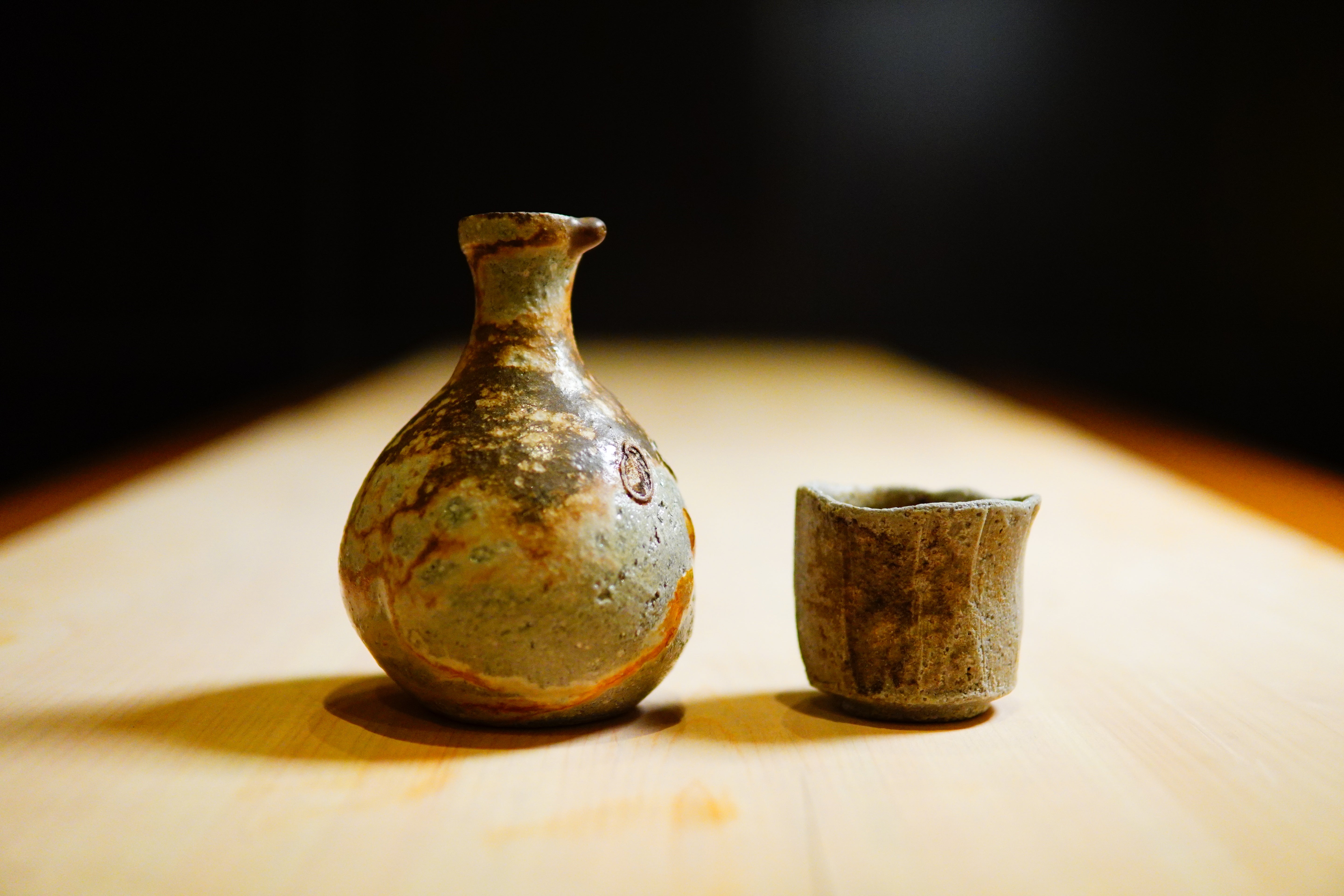 细川贵弘 覆灰酒壶及脊酒杯套装